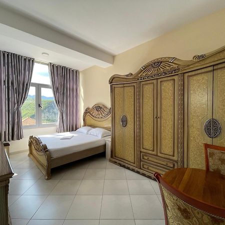 Hotel Latifi Gramsh Dış mekan fotoğraf