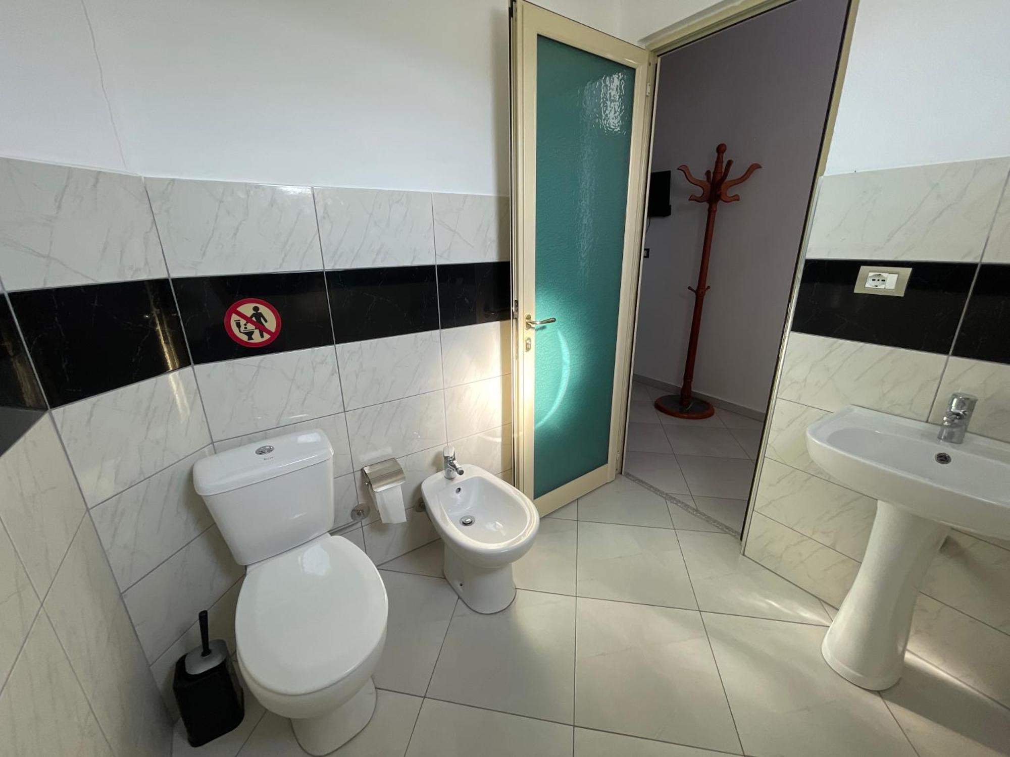 Hotel Latifi Gramsh Dış mekan fotoğraf