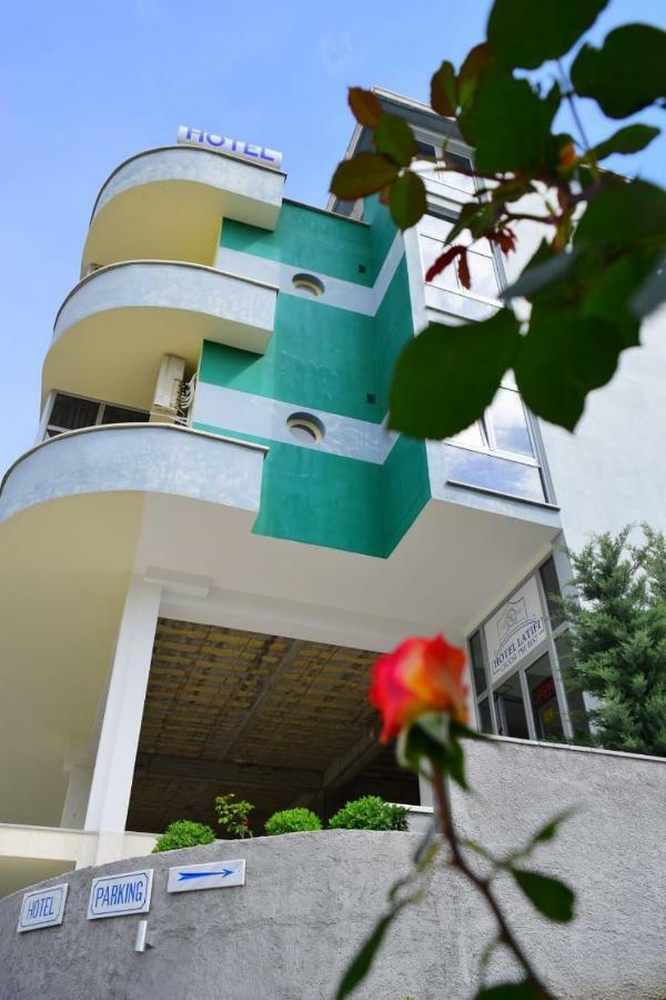 Hotel Latifi Gramsh Dış mekan fotoğraf