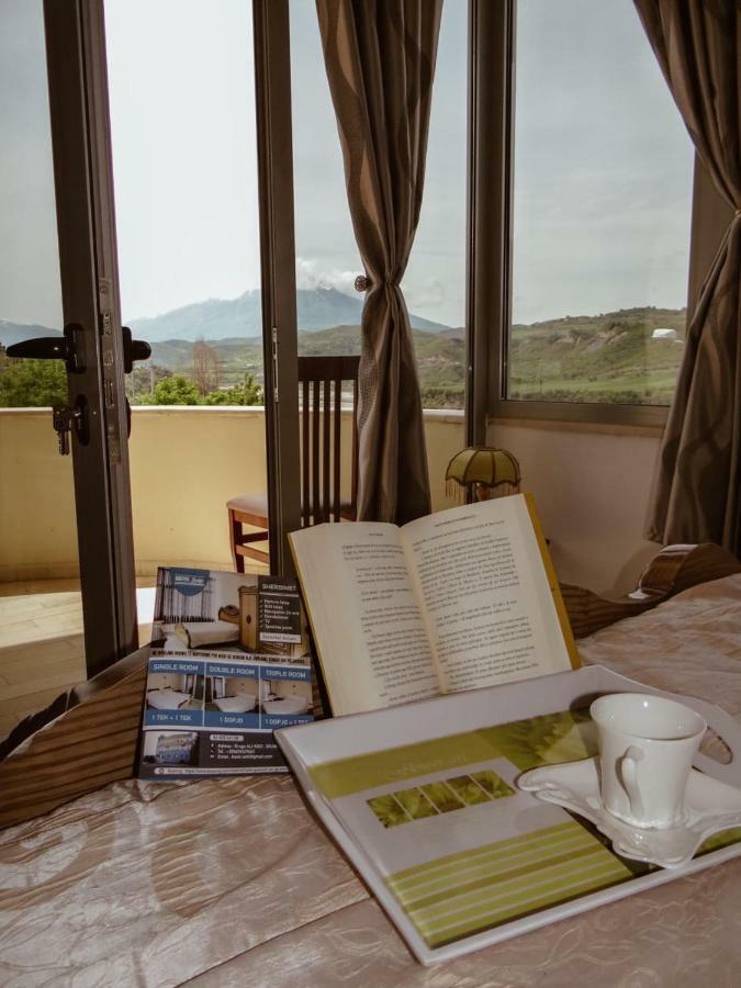 Hotel Latifi Gramsh Dış mekan fotoğraf